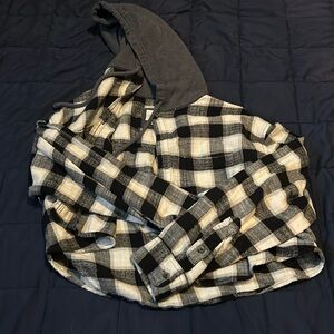 Cropped hooded women’s flannel